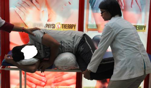 Nerve-mobilisation-tech-for-lower-leg-radiating-pain